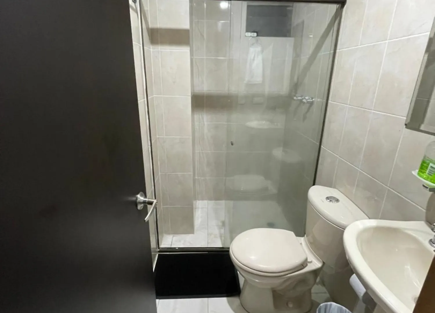 Comodo Apartaestudio En Laureles Medellin Apartment